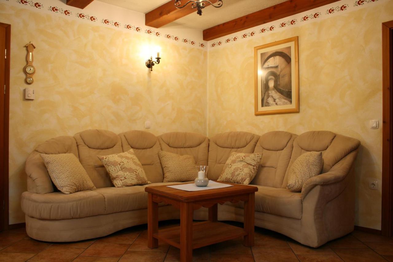 Apartment Pod Skalco ゴレンスカ地方 エクステリア 写真